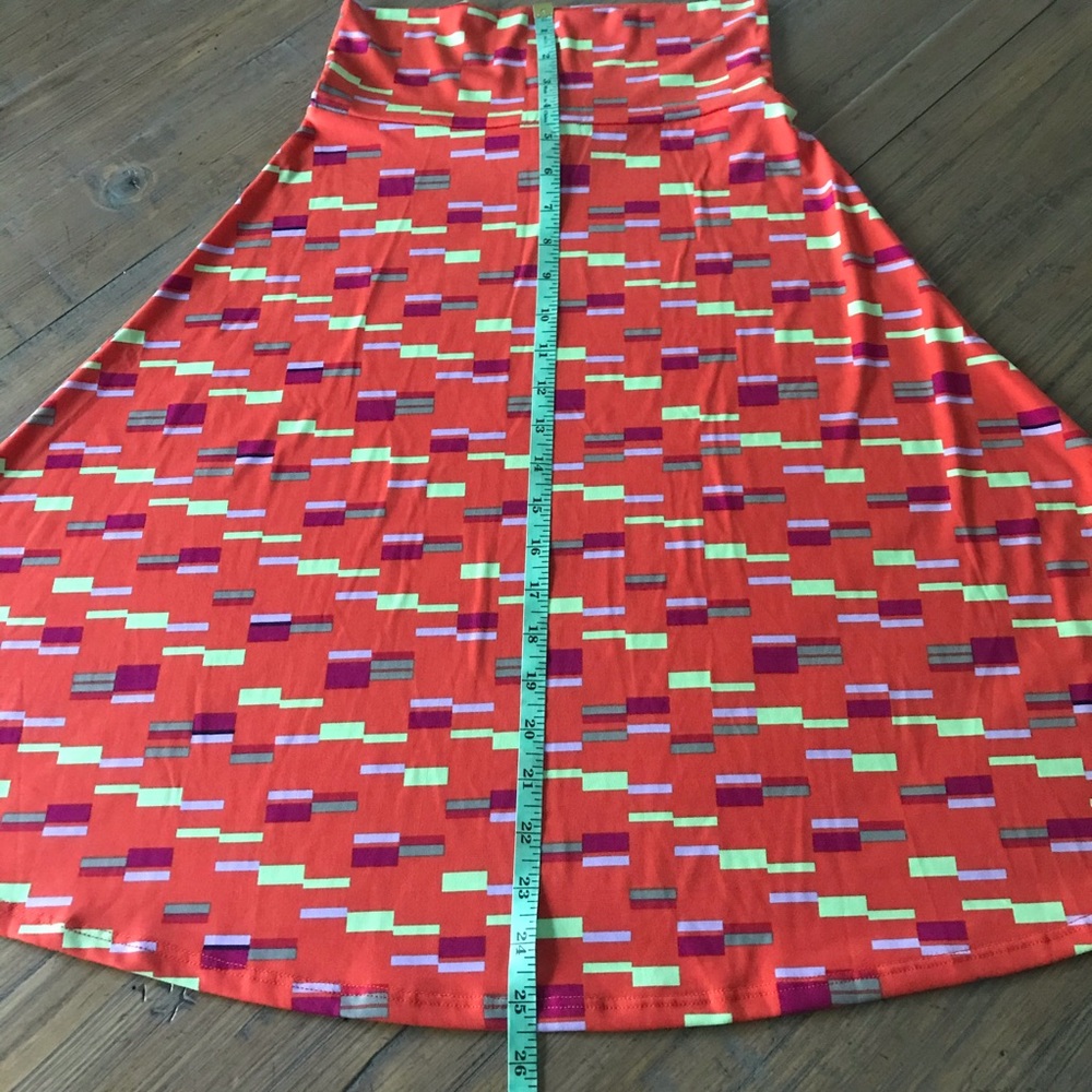 LuLaRoe XS Azure skirt- orange & rectangle pattern - Picture 11 of 13